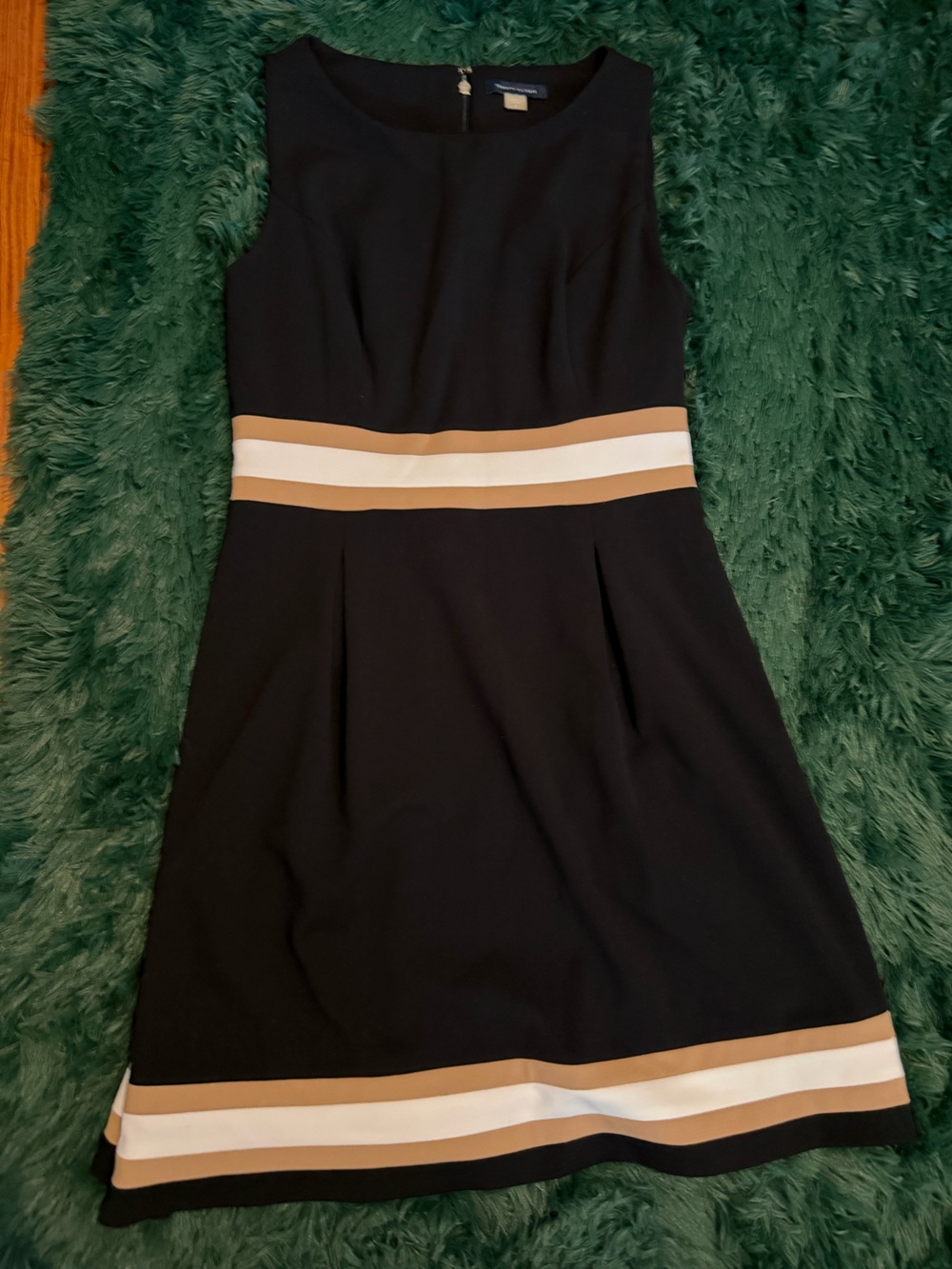 3/$25 ✨ Tommy Hilfiger Fit & Flare Colorblock Dress Size 8 Black Beige White